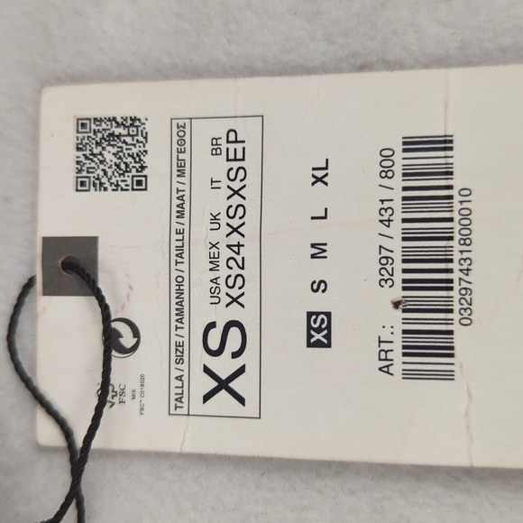 NEW Zara Black Pleated Mini Skort With Gold Button Women's Size XS - Picture 3 of 4